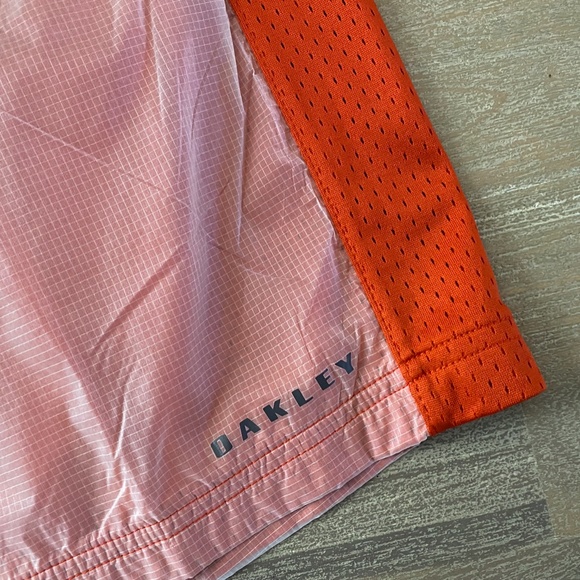 Oakley‎ Translucent Sunset Shorts - Picture 2 of 9